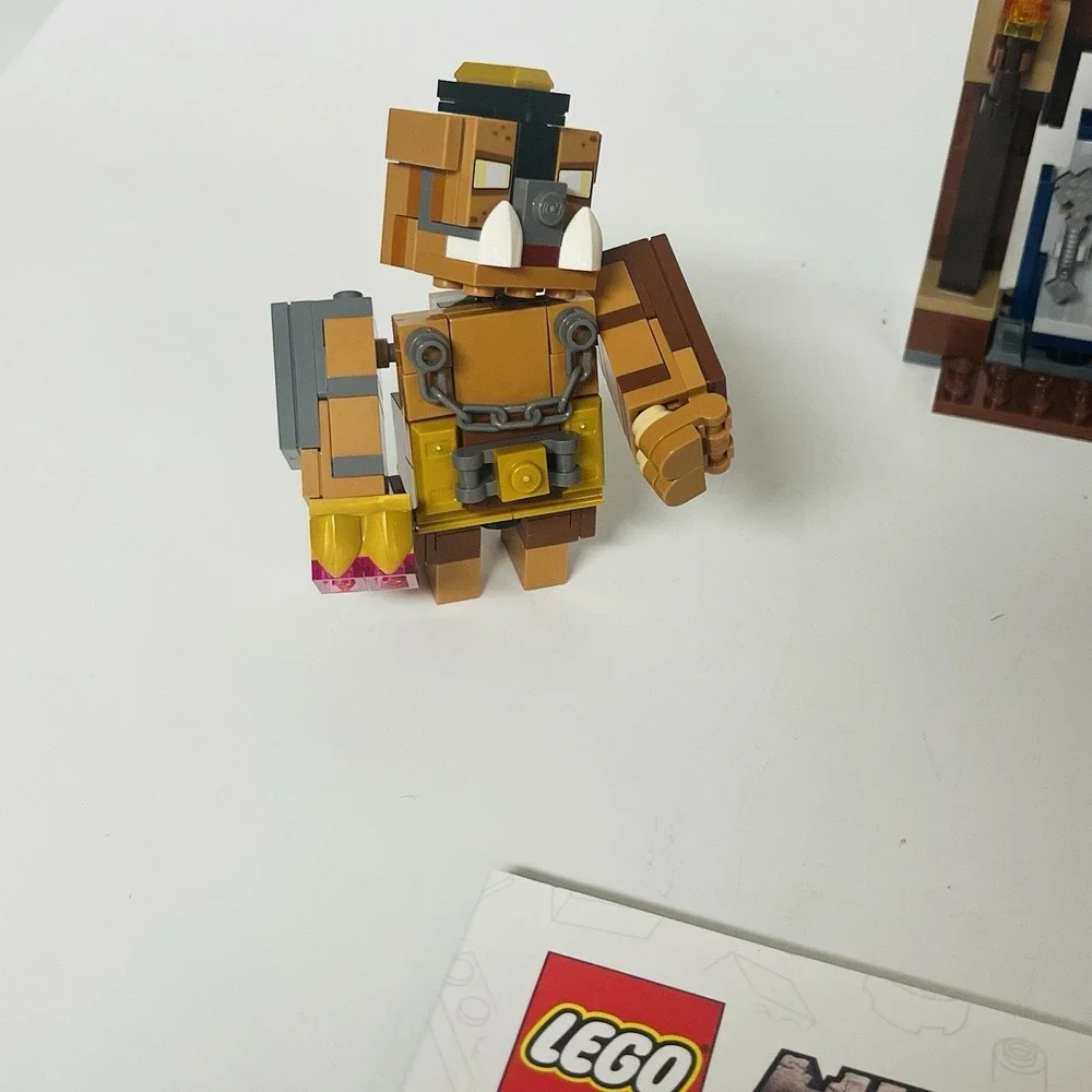 Lego Minecraft Movie - 21272 Woodland Mansion Fighting Ring